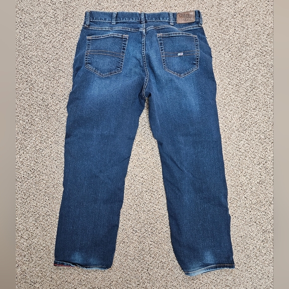 Tommy Jeans - Picture 2 of 3